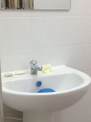 Economy Tek Büyük Yataklı Oda