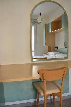 Tek Büyük veya İki Ayrı Yataklı Oda, Balkon
