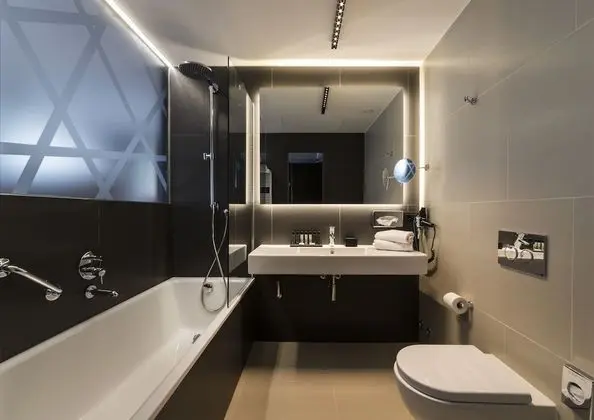 Junior Süit, 1 En Büyük (King) Boy Yatak ve Çekyat