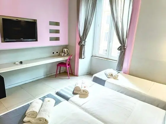 Tek Büyük Yataklı Oda (with Extra-bed)