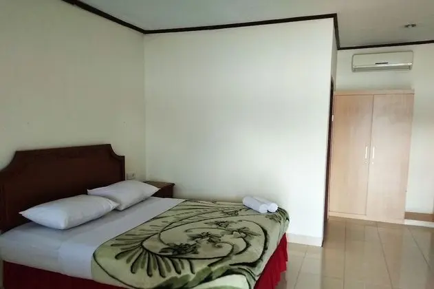 Deluxe Tek Büyük veya İki Ayrı Yataklı Oda, Göl Kenarı