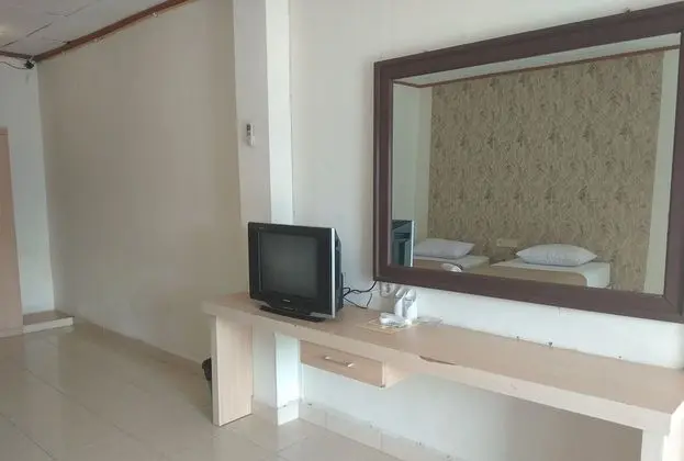 Deluxe Tek Büyük veya İki Ayrı Yataklı Oda, Göl Kenarı