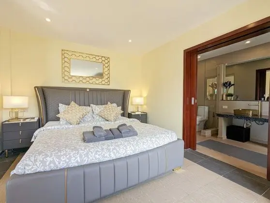 Villa, Denize Sıfır (Private)
