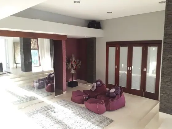 Villa (Whole)