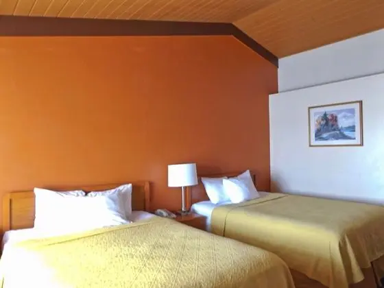 Oda, 2 Büyük (Queen) Boy Yatak, Sigara İçilmez