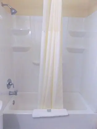 Oda, 2 Büyük (Queen) Boy Yatak, Sigara İçilmez