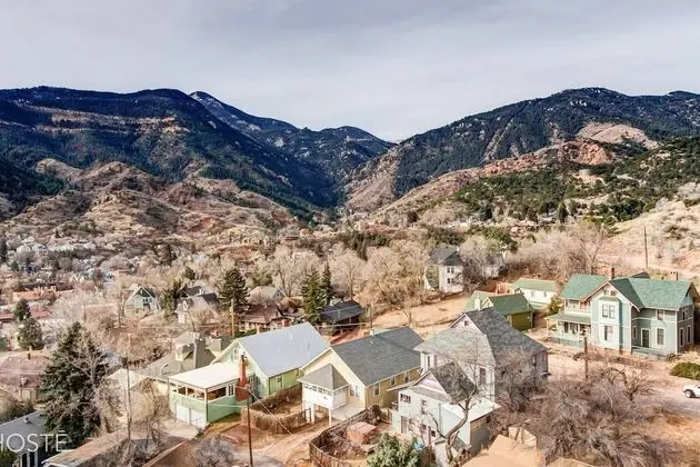 Ev (2 Bedrooms)
