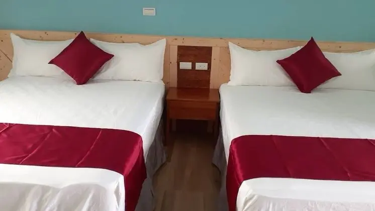 Dört Kişilik Oda, Deniz Manzaralı