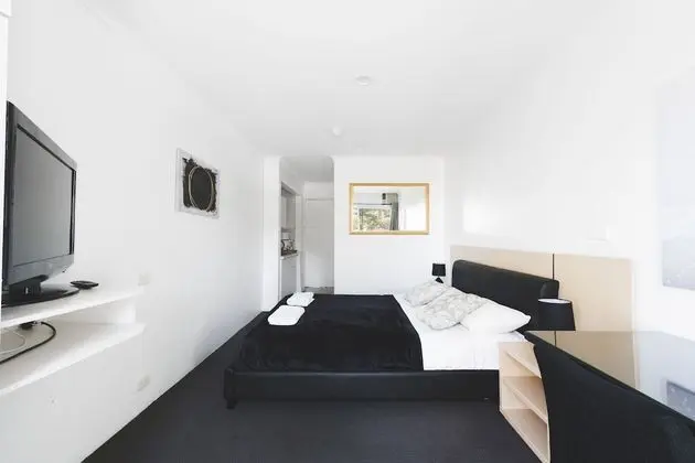 Deluxe Süit, 1 Büyük (Queen) Boy Yatak, Balkon, Kısmi Deniz Manzarası