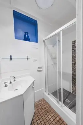 Deluxe Süit, 1 Büyük (Queen) Boy Yatak, Balkon, Kısmi Deniz Manzarası
