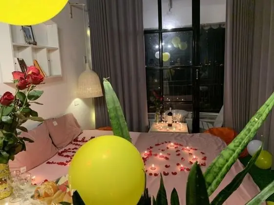 Deluxe Tek Büyük Yataklı Oda, Balkon, Göl Manzaralı