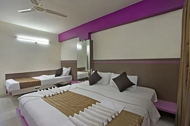 Deluxe Üç Kişilik Oda