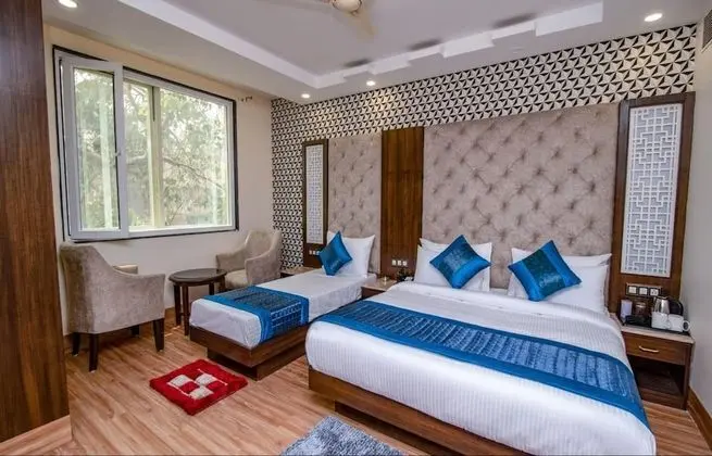 Deluxe Üç Kişilik Oda