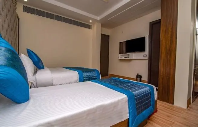 Deluxe Üç Kişilik Oda