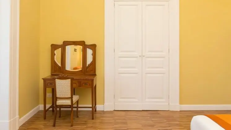 Deluxe Tek Büyük veya İki Ayrı Yataklı Oda, Balkon