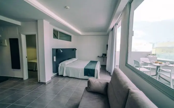 Çatı Katı Süiti (Penthouse)