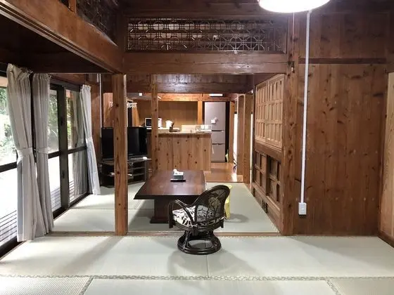 Ev