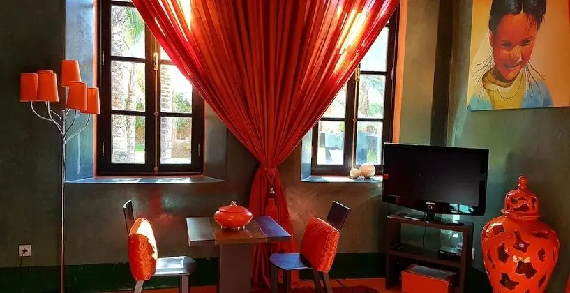 Basic Süit, Sigara İçilmez (Suite Marocaine)