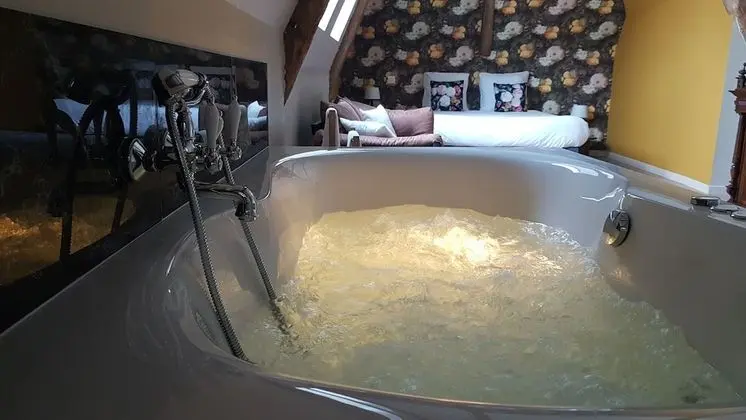 Romantic Stüdyo Süit, 1 Büyük (Queen) Boy Yatak, Sigara İçilmez, Sıcak Su Havuzu