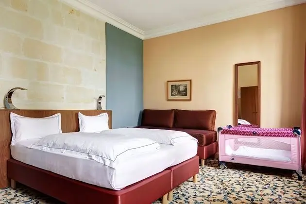 Tek Büyük Yataklı Oda