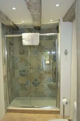 Signature Tek Büyük Yataklı Oda, 1 En Büyük (King) Boy Yatak (St Hilaire Laura's)