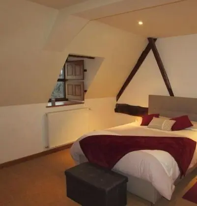 Tek Büyük Yataklı Oda (2)