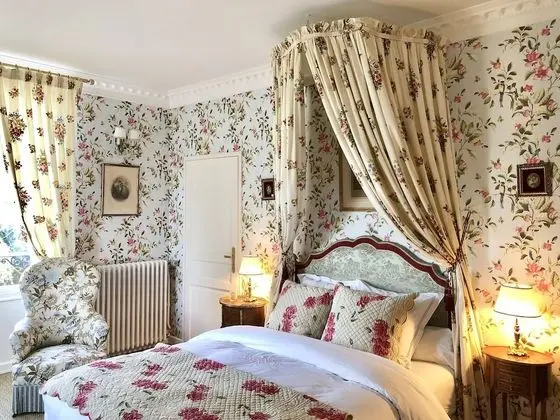 Deluxe Tek Büyük Yataklı Oda, 1 Büyük (Queen) Boy Yatak, Bahçe Manzaralı (Trianon)