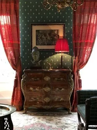 Deluxe Tek Büyük Yataklı Oda, Bahçeli (Medicis)