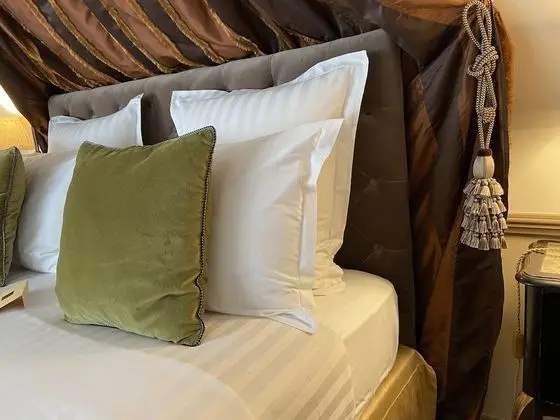 Tek Büyük Yataklı Oda (Mariette)