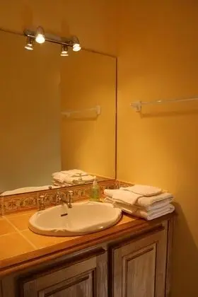 Tek Büyük Yataklı Oda, 1 Çift Kişilik Yatak, Sigara İçilmez