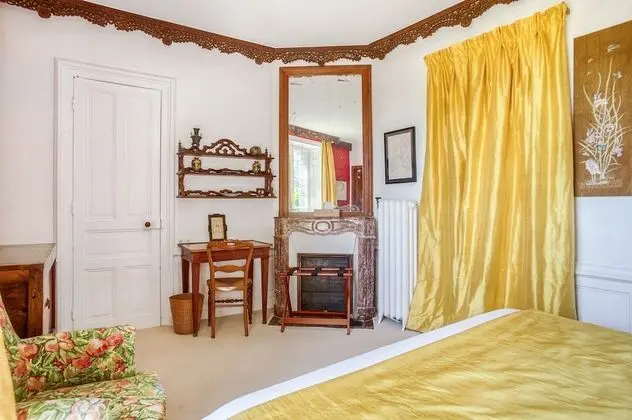 Comfort Tek Büyük Yataklı Oda, Banyolu/Duşlu, Park Manzaralı (Chambre du Géographe)