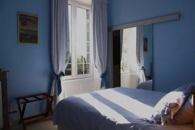 Comfort Tek Büyük Yataklı Oda, Özel Banyo, Park Manzaralı (Marquise)