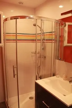 Tek Büyük Yataklı Oda (Rouge Gorge)