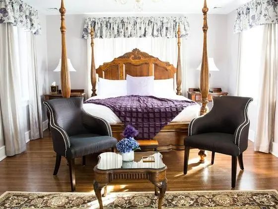Süit, Banyolu/Duşlu, Nehir Manzaralı (The Hull)