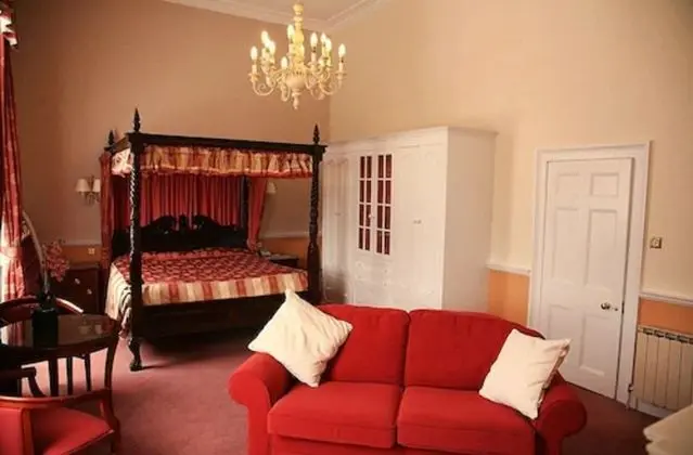 Manor House Four Poster Room