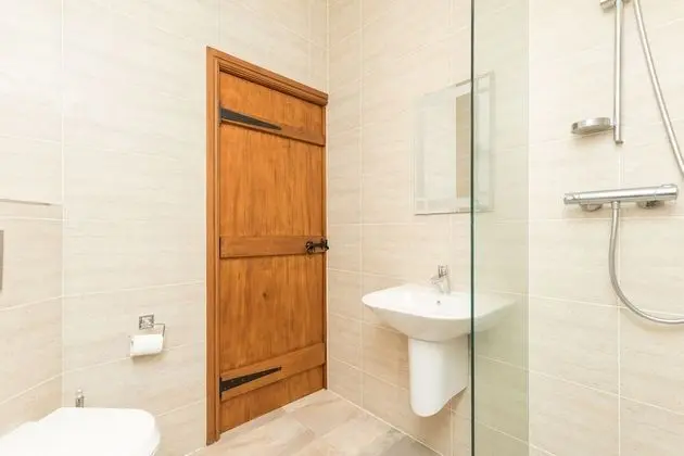 Premium Ev, Özel Banyo, Bahçe Manzaralı (Manor House Farm)