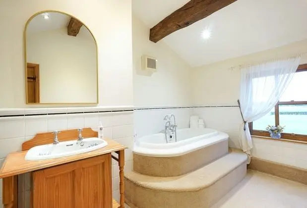 Premium Ev, Özel Banyo, Bahçe Manzaralı (Manor House Farm)