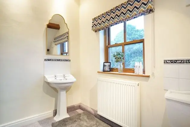 Premium Ev, Özel Banyo, Bahçe Manzaralı (Manor House Farm)