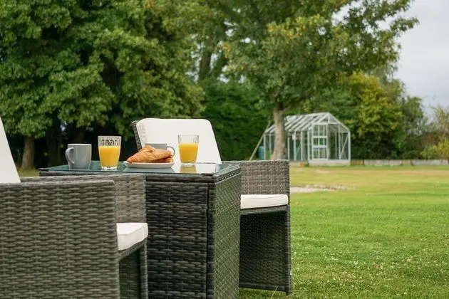 Premium Ev, Özel Banyo, Bahçe Manzaralı (Manor House Farm)