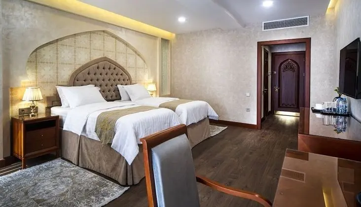 Superior Tek Büyük veya İki Ayrı Yataklı Oda