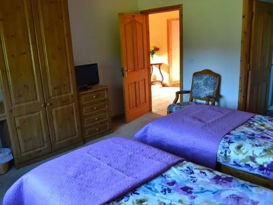 İki Ayrı Yataklı Oda, Banyolu/Duşlu