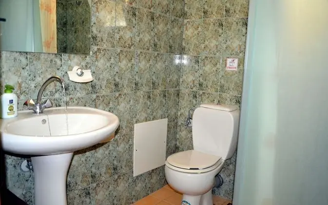 Apart Daire, 2 Yatak Odası, Veranda, Zemin Kat