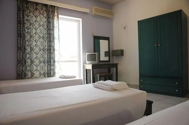 Tek Büyük veya İki Ayrı Yataklı Oda