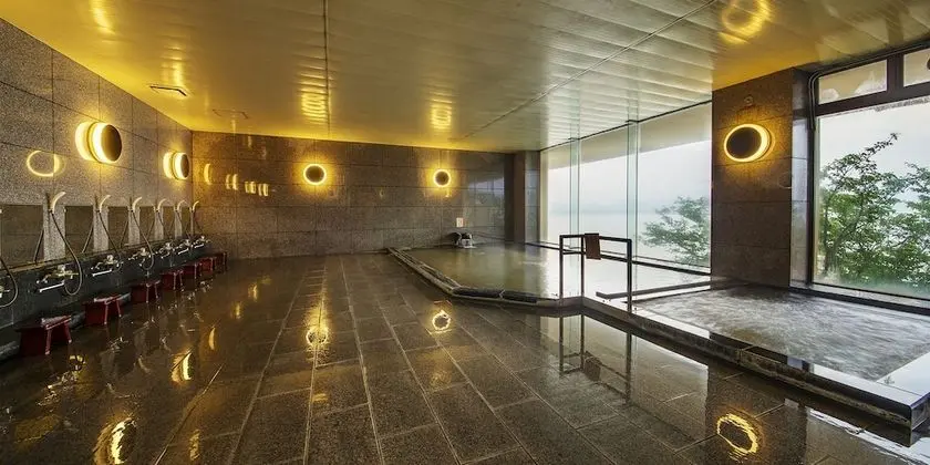 Süit, Sigara İçilmez (JPN Western, Open Air Bath, UMINOZA)