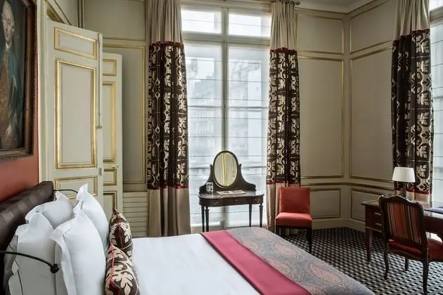 Junior Süit (Mansart)