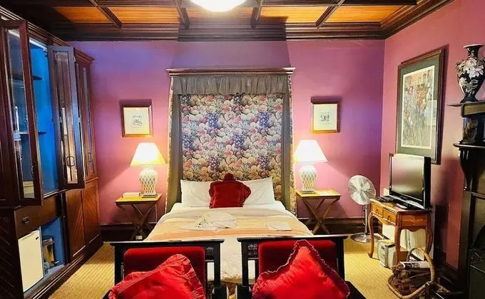 Standard Oda (Room Only 2 Nights)