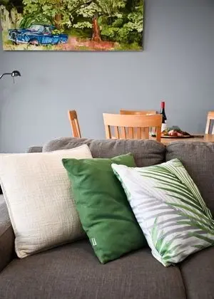 Apart Daire, 2 Yatak Odası, Küçük Mutfak