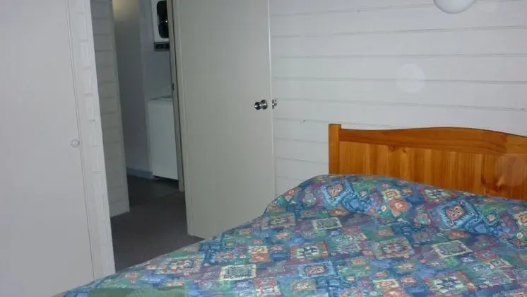Basic Kulübe, 2 Yatak Odası, Sigara İçilmez, Küçük Mutfak (Mansfield Country cabins)