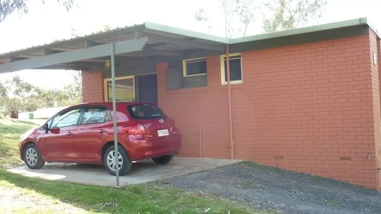 Basic Kulübe, 2 Yatak Odası, Sigara İçilmez, Küçük Mutfak (Mansfield Country cabins)