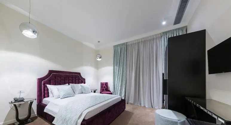 Mansion Deluxe